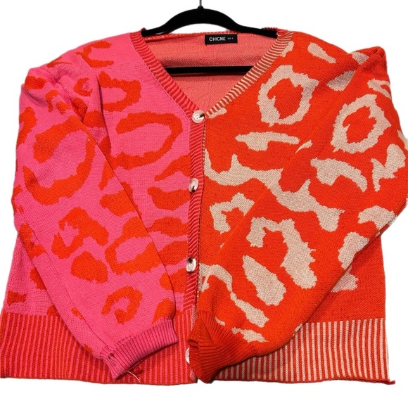 Sweaters - Cardigan Size small